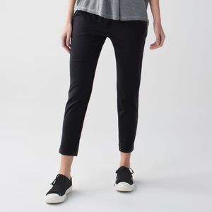 Lululemon Jet Crop (Slim)
